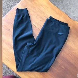 Nike jogger style workout legging
